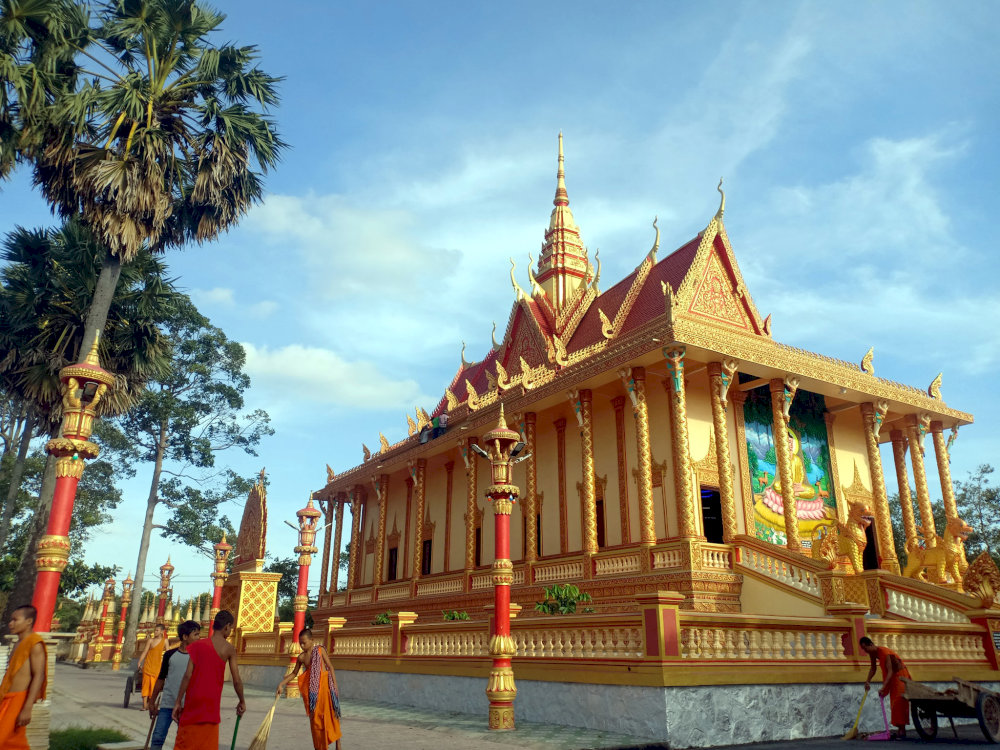 Đến thăm ngôi chùa Khmer chùa Xiêm Cán